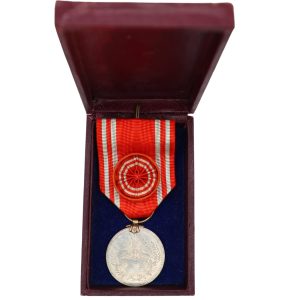 red-cross-japan-medal-with-box