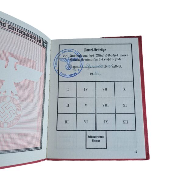 nsdap membership book with badge rmz m1 72 inside 8