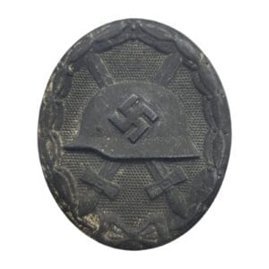 silver wound badge maker marked 107