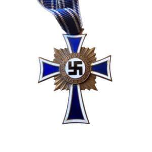 mutterkreuz im bronz front
