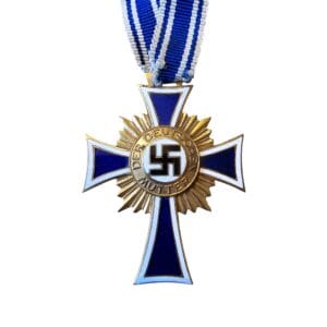 mutterkreuz im gold 2 front