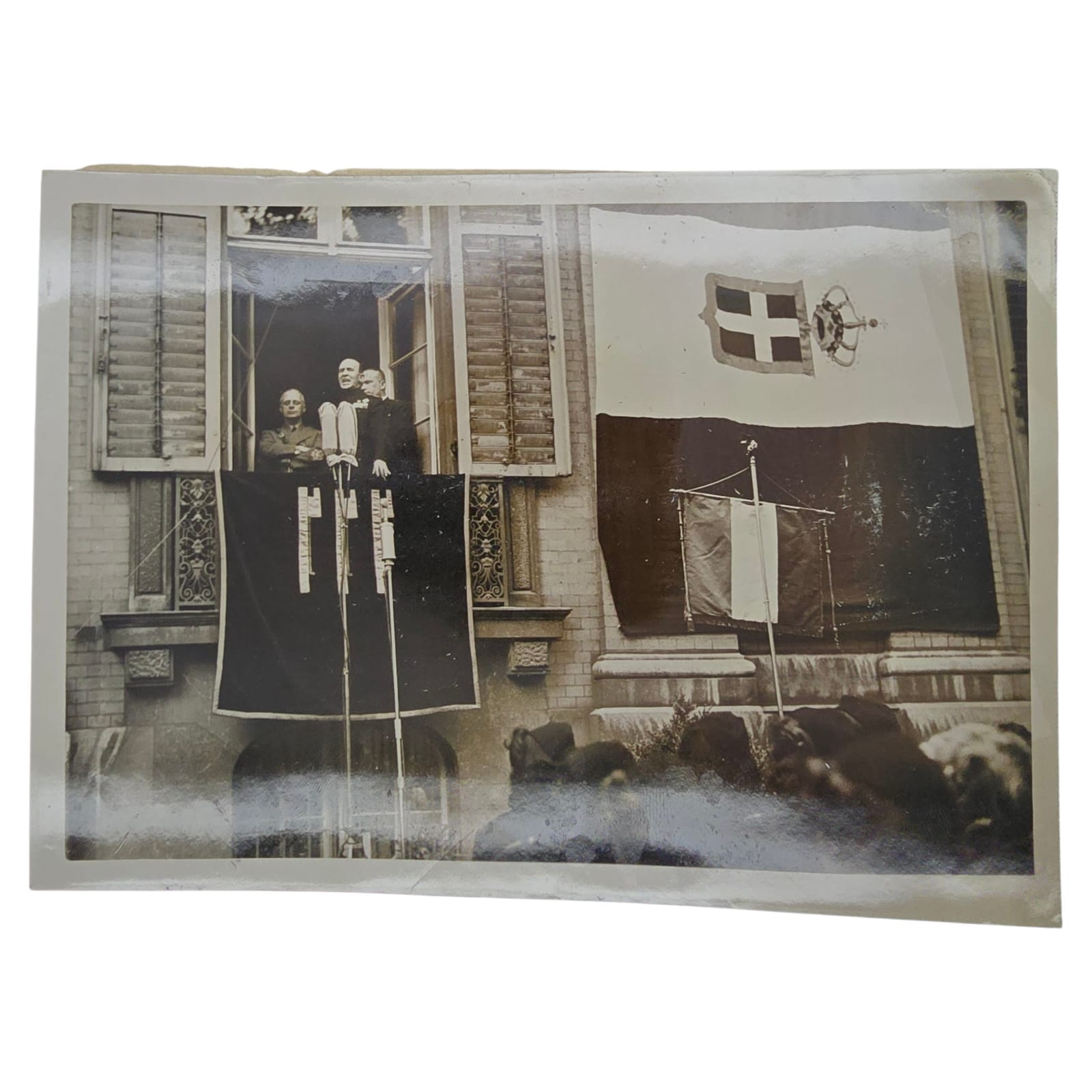 press photo mussolini speaking from the balcony